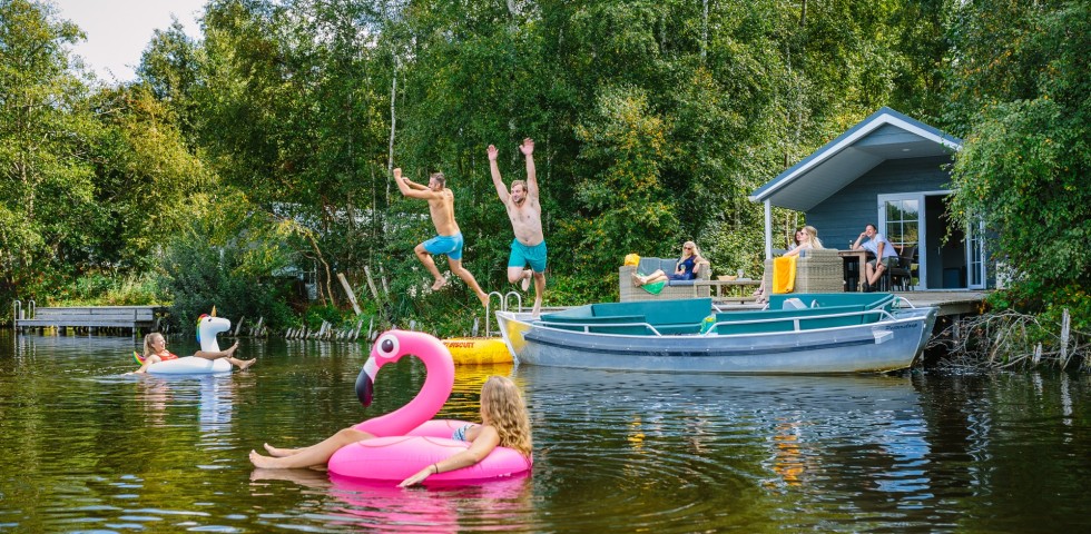 Vakantiehuis aan het water.jpg